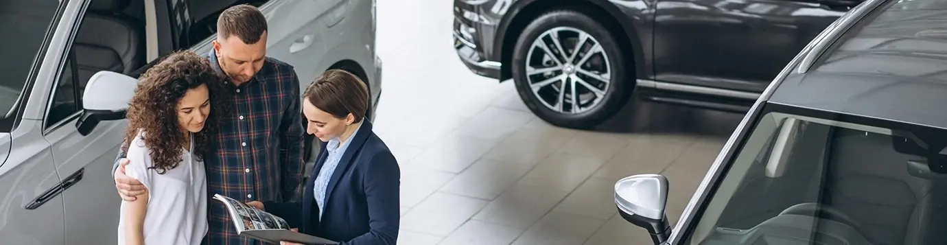 https://hillzcdn.ca/sanautohubinc/49421471811769435-8971685465844663-financing_department.webp